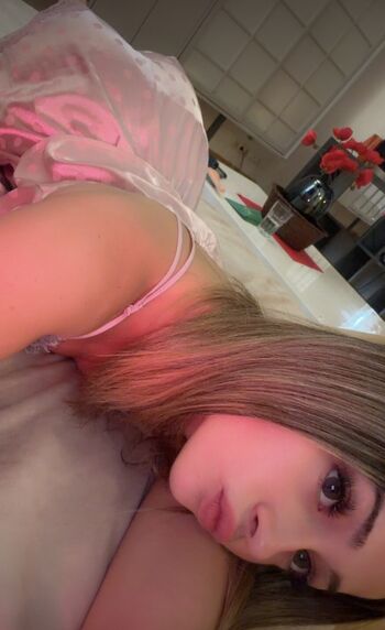 Full leaked Carlalababy private onlyfans photo