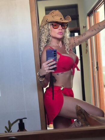 Full leaked Catia paganote page private onlyfans photo