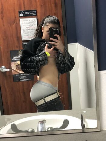 Full leaked Milanicrespo private onlyfans photo