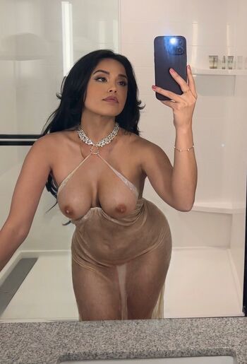 Full leaked Valkyrae private onlyfans photo