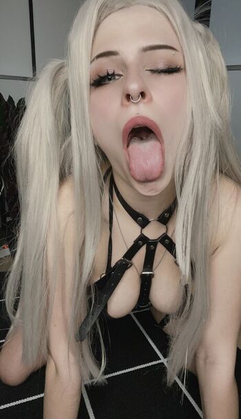 Full leaked Yumeblume private onlyfans photo